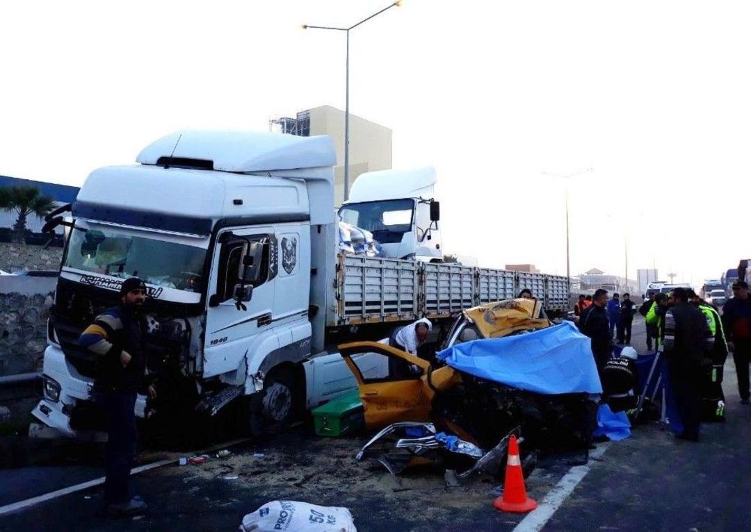 Turgutlu&rsquo;da Feci Kaza: 2 &Ouml;l&uuml;
