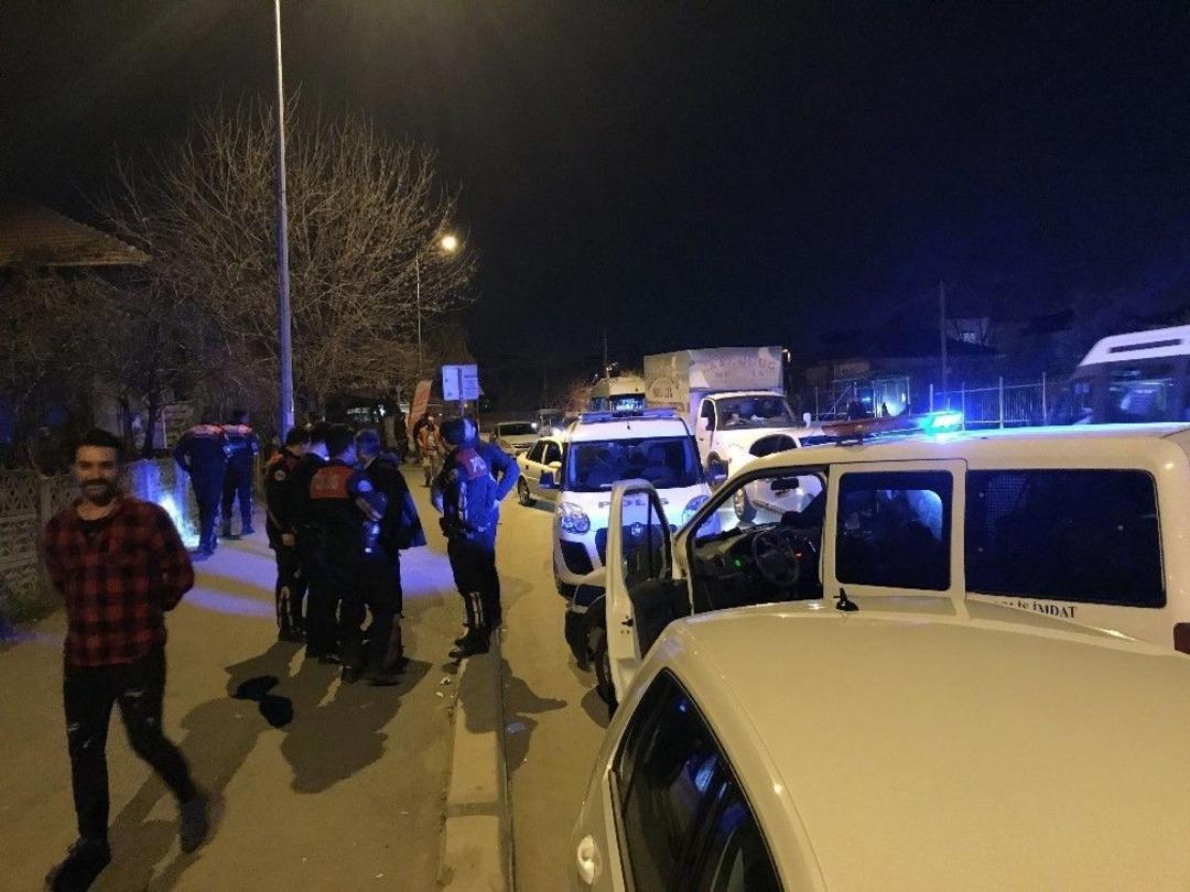 Asker Konvoyunda Patlayan Silah Ortalığı Bir Anda Karıştırdı