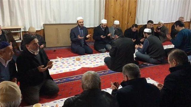 Camilerde Sabah Namazı Buluşmaları Yapılıyor