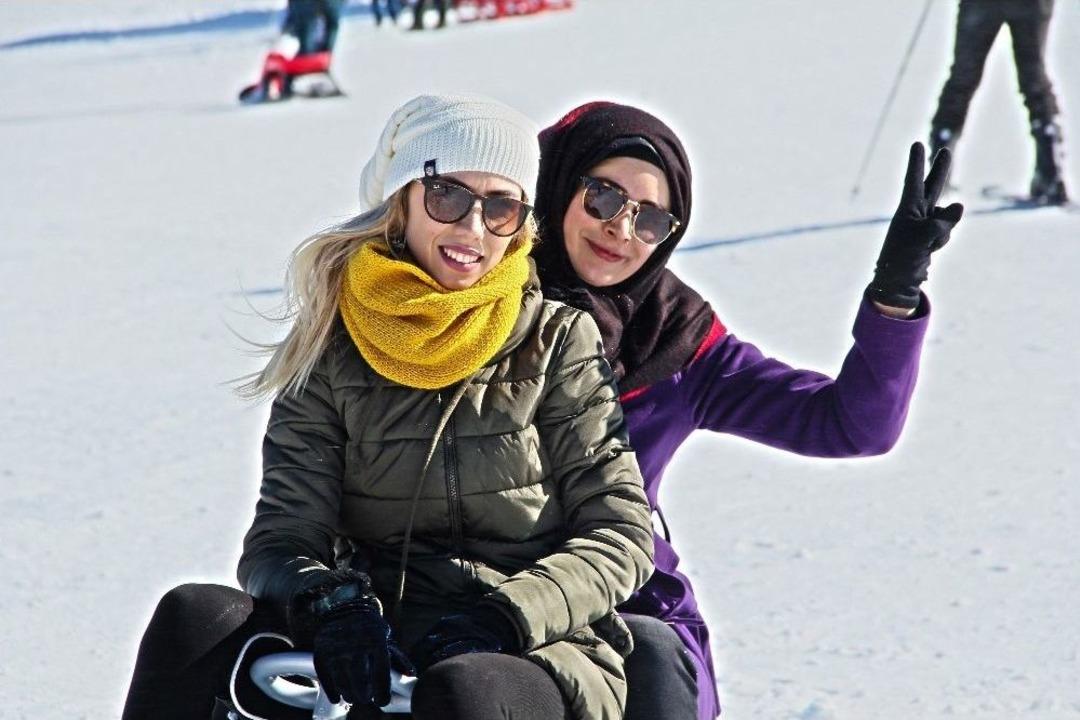 S&ouml;mestr Tatilinde Akdağ Kayak Merkezi&rsquo;ne Yoğun İlgi