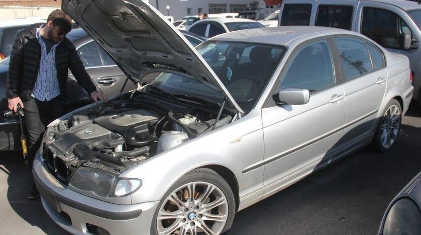 Bulgaristan&rsquo;dan Ucuz L&uuml;ks Oto Aldı Şase Numarasını Değiştirirken Yakalandı