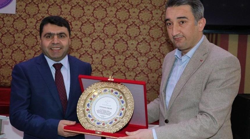 M&uuml;d&uuml;r Kırekin&rsquo;e Veda Yemeği