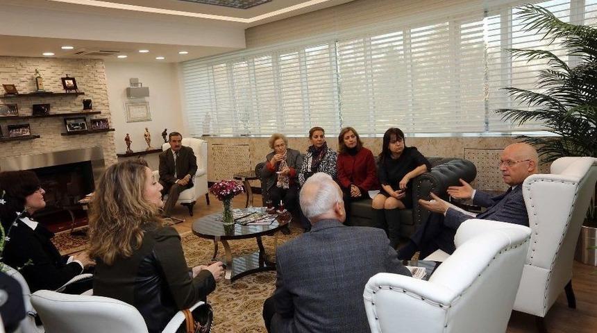 Kent Konseyi Başkanı &Ccedil;ınar Ve Kadın Meclisi Başkanı Sucu&rsquo;dan Başkan Yaşar&rsquo;a Ziyaret