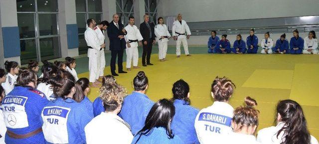 Judo Ümit Milli Takımı Trabzon’da Kamp Yapıyor