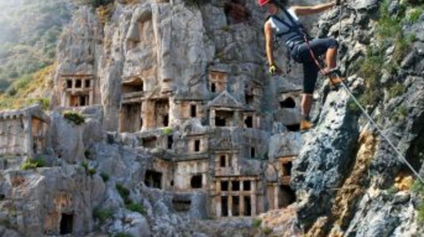 Turizmde Y&uuml;kseliş Devam Ediyor