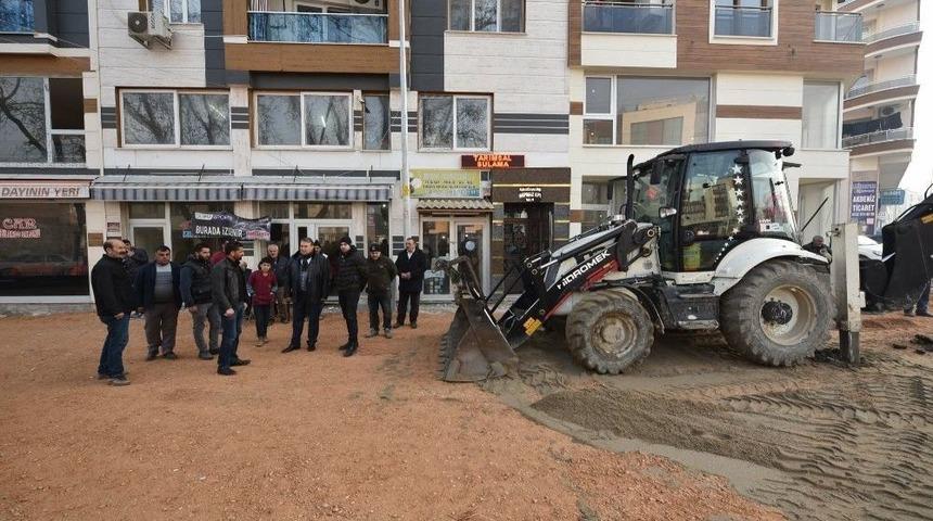 Horozk&ouml;y, Meydanına Kavuşuyor