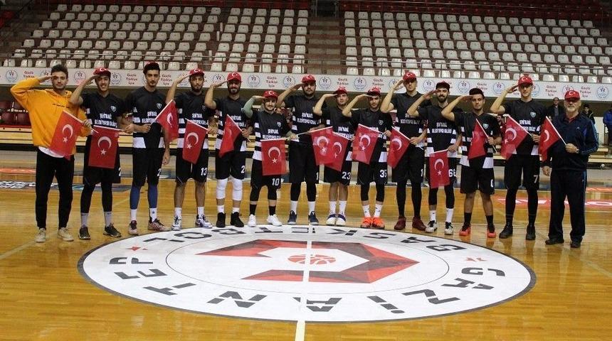 Dev Adamlardan Kahraman Mehmet&ccedil;iğe Asker Selamı