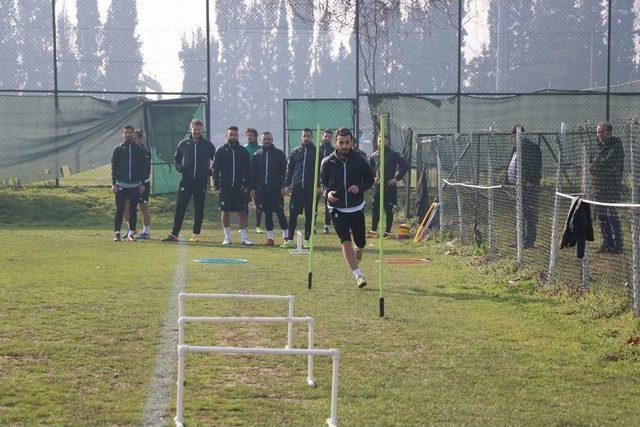 Sakaryasporlu Futbolcular, Hacettepe Maçının Hazırlıklarını Sürdürüyor