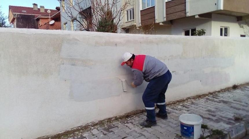 Körfez’de Duvar Yazıları Temizlendi