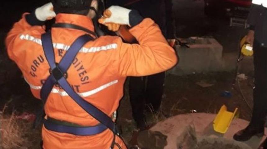 10 Metrelik Kuyuya D&uuml;şen Yavru K&ouml;pek İtfaiye Tarafından Kurtarıldı