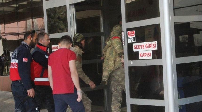 &Ccedil;atışmada Yaralanan 1 T&uuml;rk Askeri İle 4 &Ouml;so Askeri Kilis&rsquo;e Getirildi