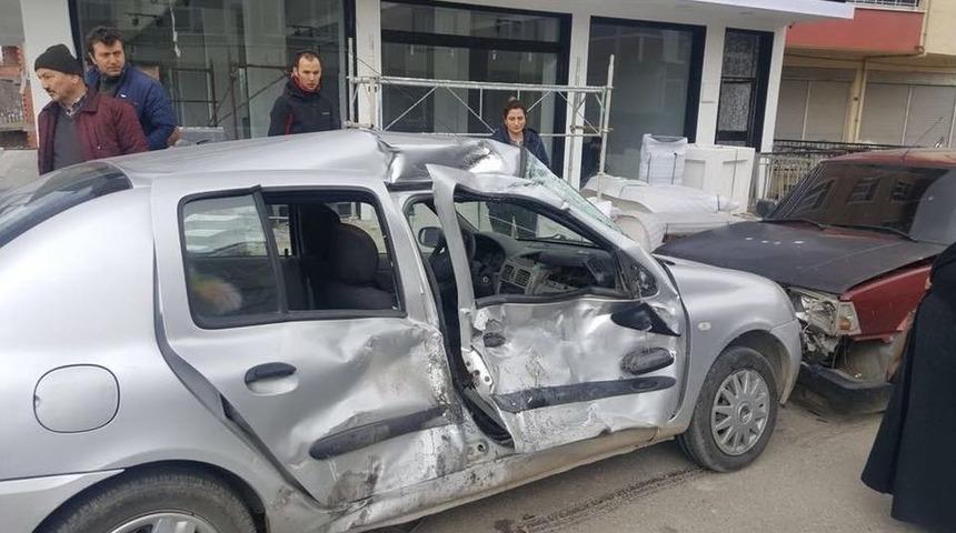 Fatsa&rsquo;da Trafik Kazası: 3 Yaralı