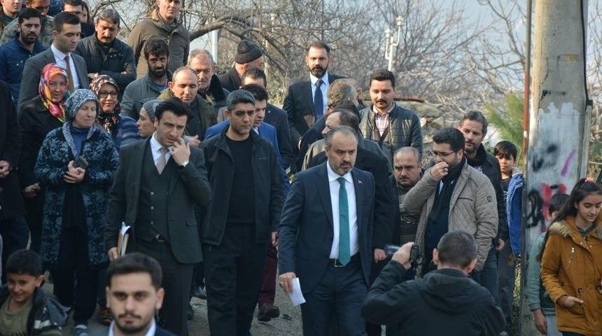 B&uuml;y&uuml;kşehir Belediye Başkanı Heyelan B&ouml;lgesinde İnceleme Yaptı