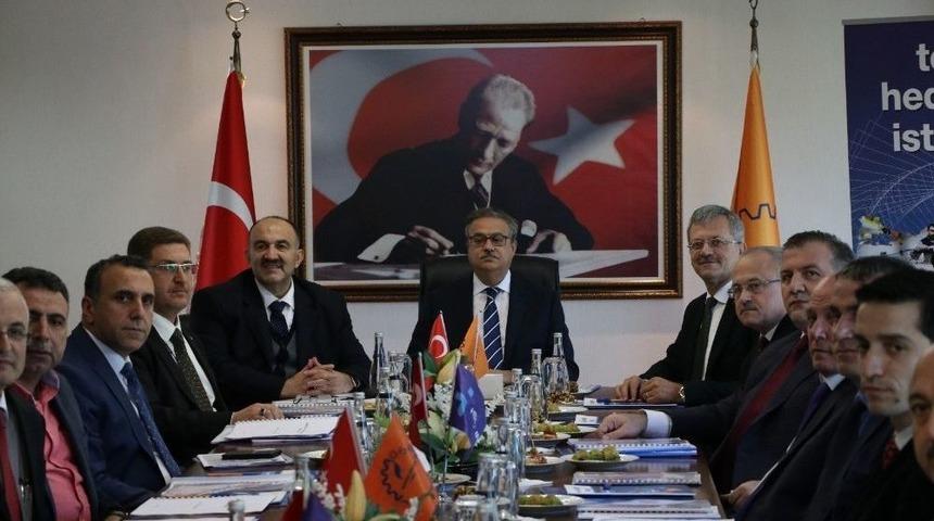 Uzunkaya: "mersin&rsquo;de 19 Bin 356 Kişiyi İşe Yerleştirdik"