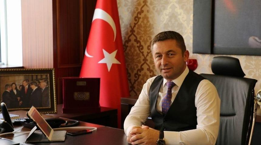 Afrin&rsquo;e Destek İ&ccedil;in Bayrak &Ccedil;ağrısı