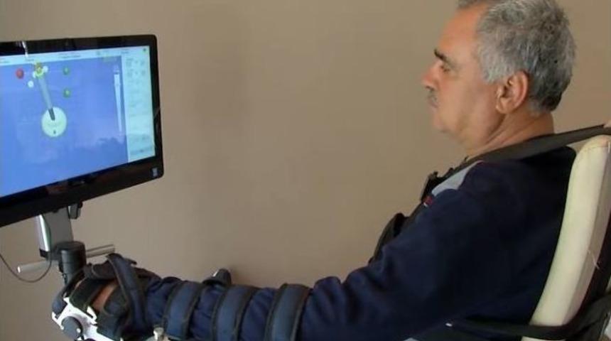 Tekerlekli Sandalye İle Girdiği Hastaneden Y&uuml;r&uuml;yerek &Ccedil;ıktı