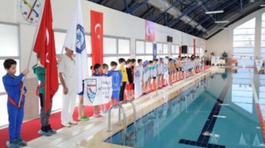 Esog&uuml;&rsquo;de Minikler Y&uuml;zme Şenliği D&uuml;zenlendi