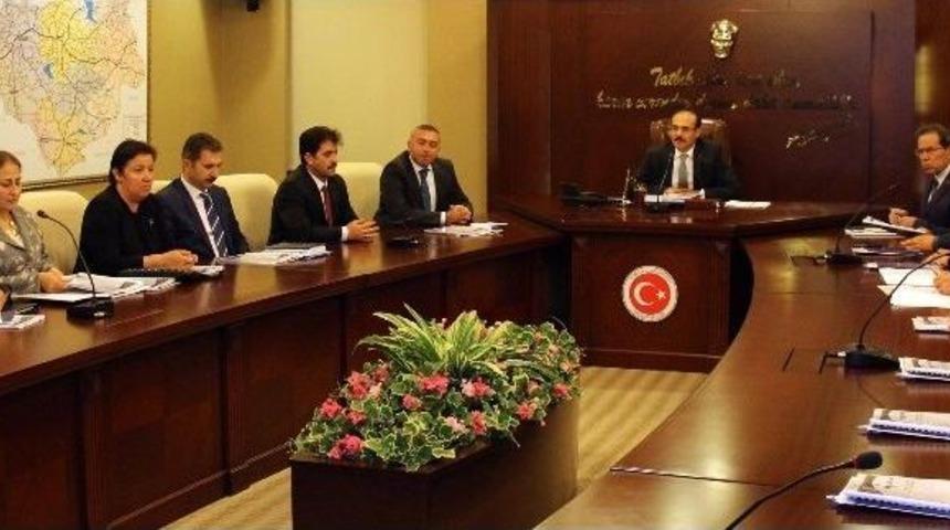 Vali Yurtna&ccedil;, "amacımız Devleti Tek İşveren Kapısı Algısından Kurtarmak"