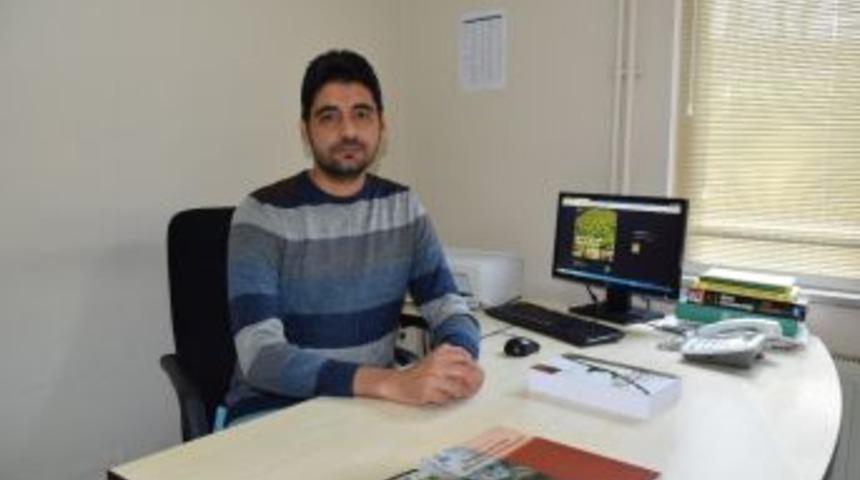 D&uuml;zce &Uuml;niversitesi &Ouml;ğretim &Uuml;yesinden Uluslararası Başarı