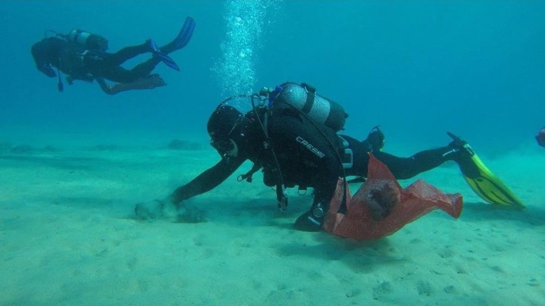 Yalı&ccedil;iftlik&rsquo;te Deniz Dibi Temizliği