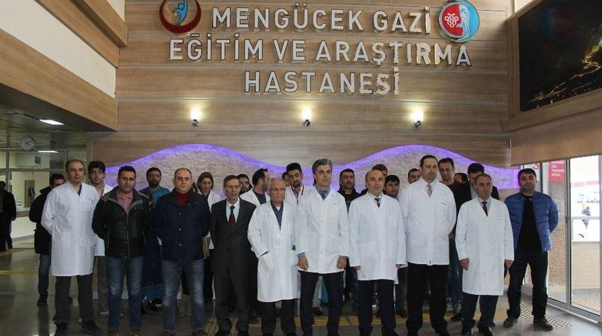 Erzincan&rsquo;da Ki Sağlık &Ccedil;alışanlarından T&uuml;rk Tabipler Birliği&rsquo;ne Tepki
