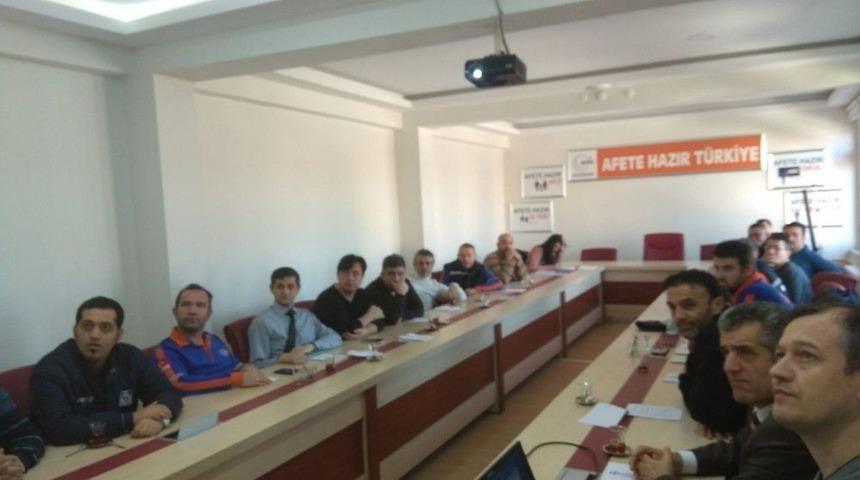 Makine M&uuml;hendisleri Odası&rsquo;ndan Afad Personeline Asans&ouml;r Kurtarma Eğitimi