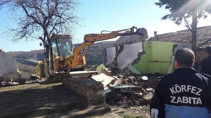 K&ouml;rfez&rsquo;de Ka&ccedil;ak Ve Metruk Yapıya Ge&ccedil;it Verilmiyor