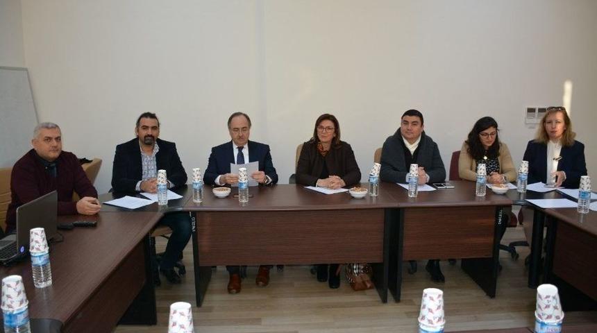 Maski Ve Mcb&uuml; El Ele Eğitime Desteğe