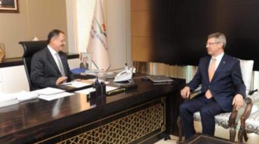 Başkan Akay Bakan &Ouml;zhaseki&rsquo;yi Ziyaret Etti