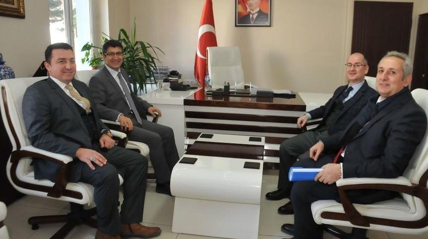 Rekt&ouml;r Prof. Dr. İbrahim Taş, Kaymakam Yaman Ve Başkan Bakıcı İle Bir Araya Geldi