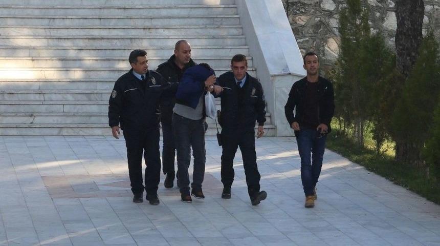 Sahte Kimlikli Dolandırıcı, Yatağan&rsquo;da Yakalandı