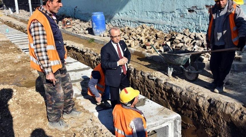 Yağmur Suyu Hattının 13 Kilometresi Tamamlandı