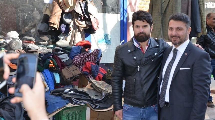 Başkan Y&uuml;z&uuml;g&uuml;ll&uuml; Halk Pazarında