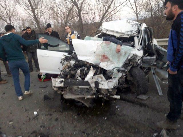 Iğdır’da Trafik Kazası: 2 Ölü, 1 Yaralı