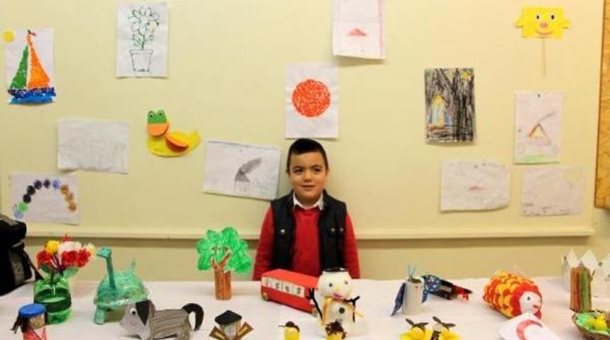 Ana Sınıfı &Ouml;ğrencisi Resim Sergisi A&ccedil;tı
