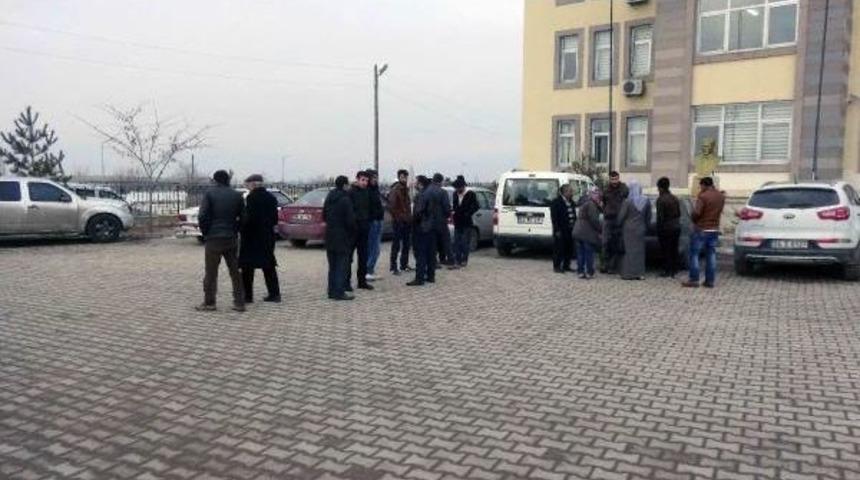 Doğbayazıt'ta Pkk'ya Eleman Kazandıran 5 Ş&uuml;pheli Tutuklandı