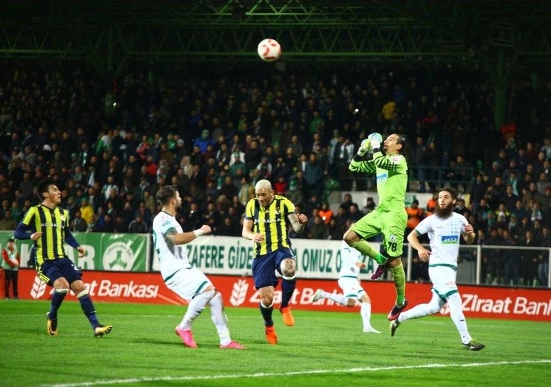 Ziraat T&uuml;rkiye Kupası: A&ccedil; Giresunspor: - Fenerbah&ccedil;e: 1 (ilk Yarı)