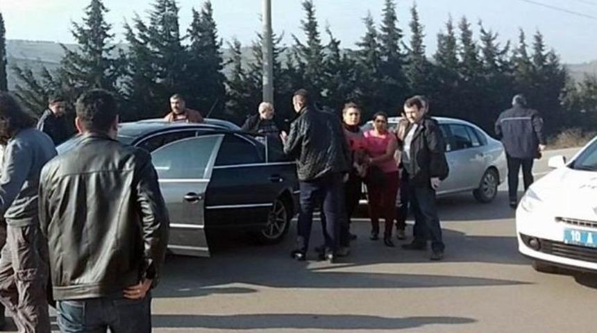 Yakalanınca Polise Sahte Kimlik G&ouml;sterdiler