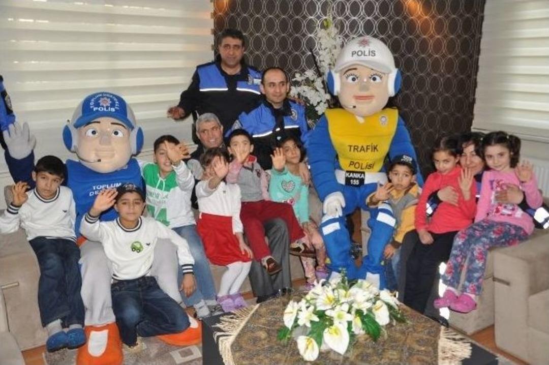 Miniklerin Kanka Sevinci