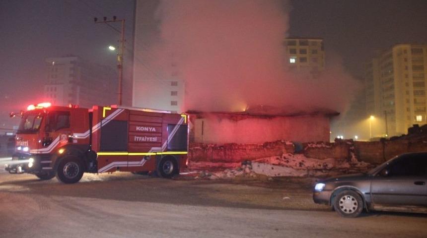 Konya&rsquo;da Kullanılmayan Evde Yangın