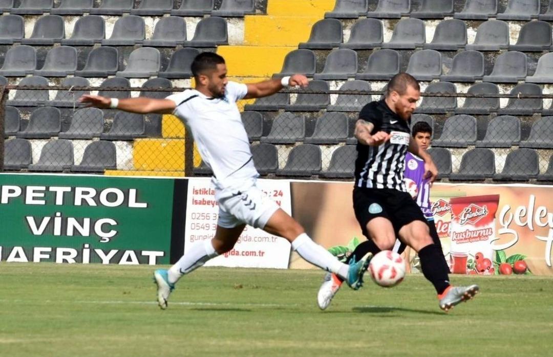 Tff 2. Lig: Nazilli Belediyespor: 1 Konya Anadolu Sel&ccedil;ukluspor: 1