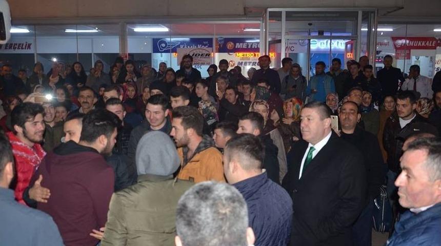 Başkan Tekin, Asker Uğurladı