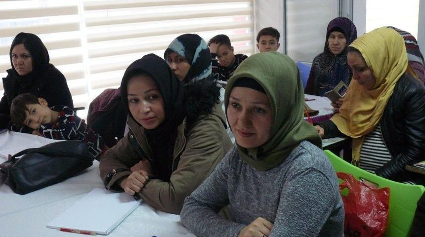 Tokat’ta Mültecilere Türkçe Kursu