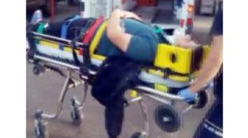 &Ccedil;evik Kuvvet Polislerini Taşıyan Midib&uuml;s Kaza Yaptı: 3 Yaralı