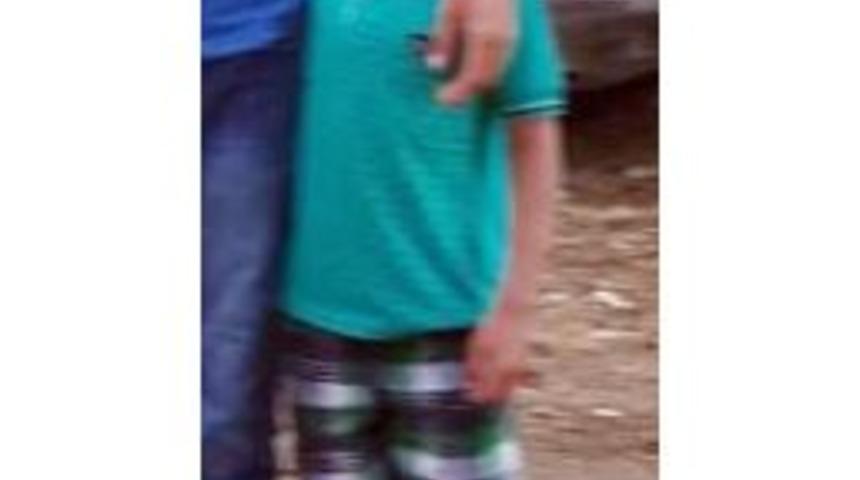 Kamyonetin Altında Kalan &Ccedil;ocuk &Ouml;ld&uuml;