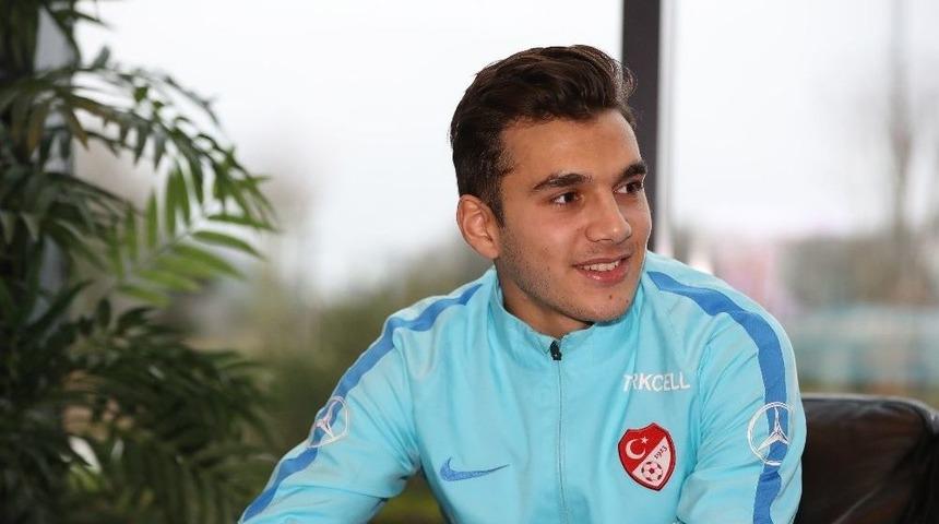 Metehan G&uuml;&ccedil;l&uuml;: "mill&icirc; Formayla Kalpten Oynuyorum"