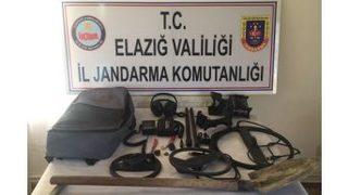 2 Şüpheli Kazı Malzemesi İle Yakalandı