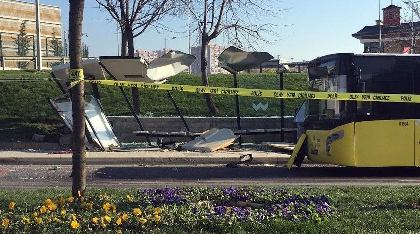 Üsküdar’de Otobüs Durağa Daldı: 3 Ölü