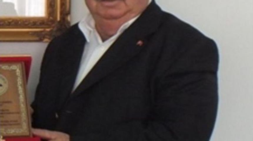 Davutlar Eski Belediye Başkanı &Ouml;ld&uuml;r&uuml;ld&uuml;