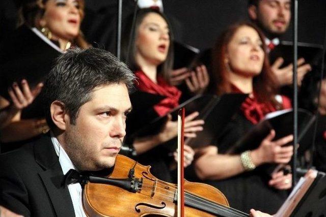 Avukatlardan T&uuml;rk Sanat M&uuml;ziği Konseri 3